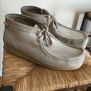 Clarks Wallabees